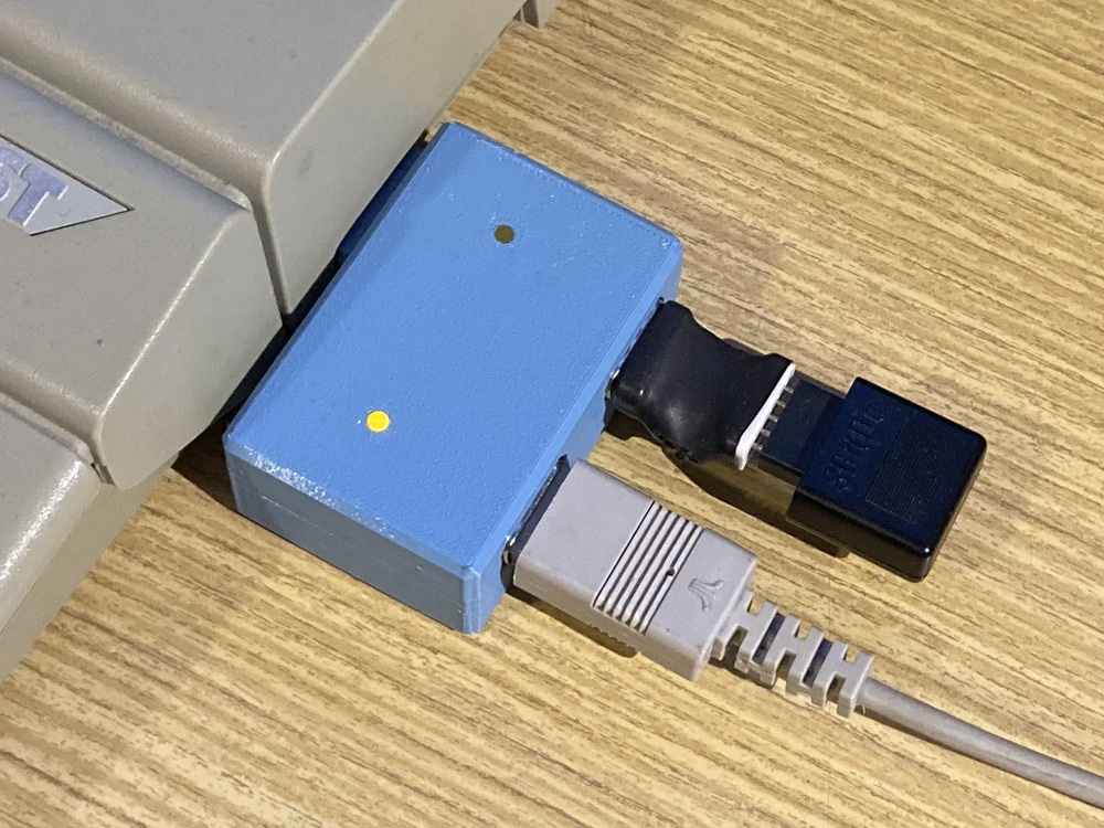 Přepínač připojený k Atari 520ST